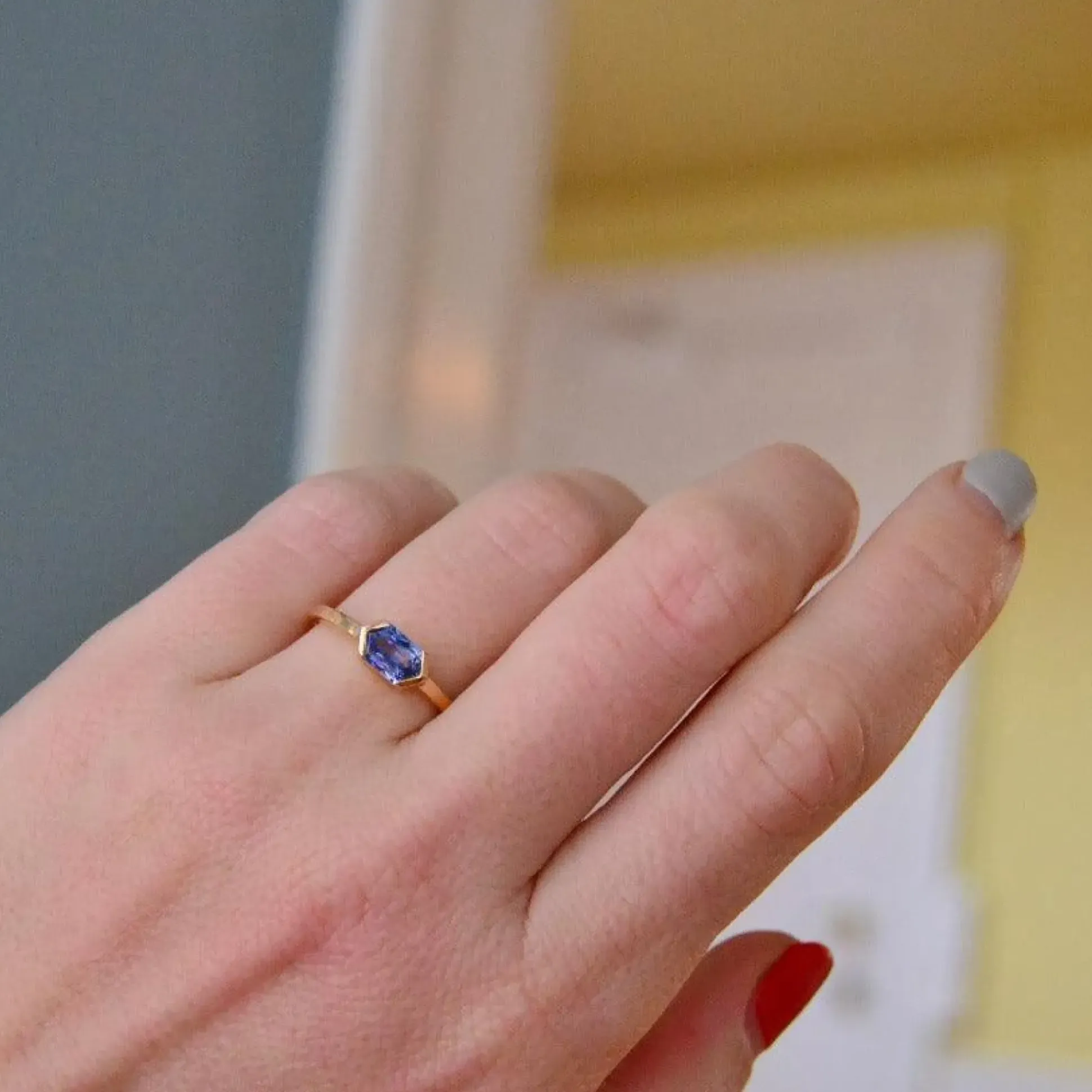 Anpé Atelier Customized Ring Med Blå Safir