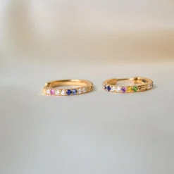 Anpé Atelier Kyra Creoler 18kt guld m. Brillianter og Ædelstene