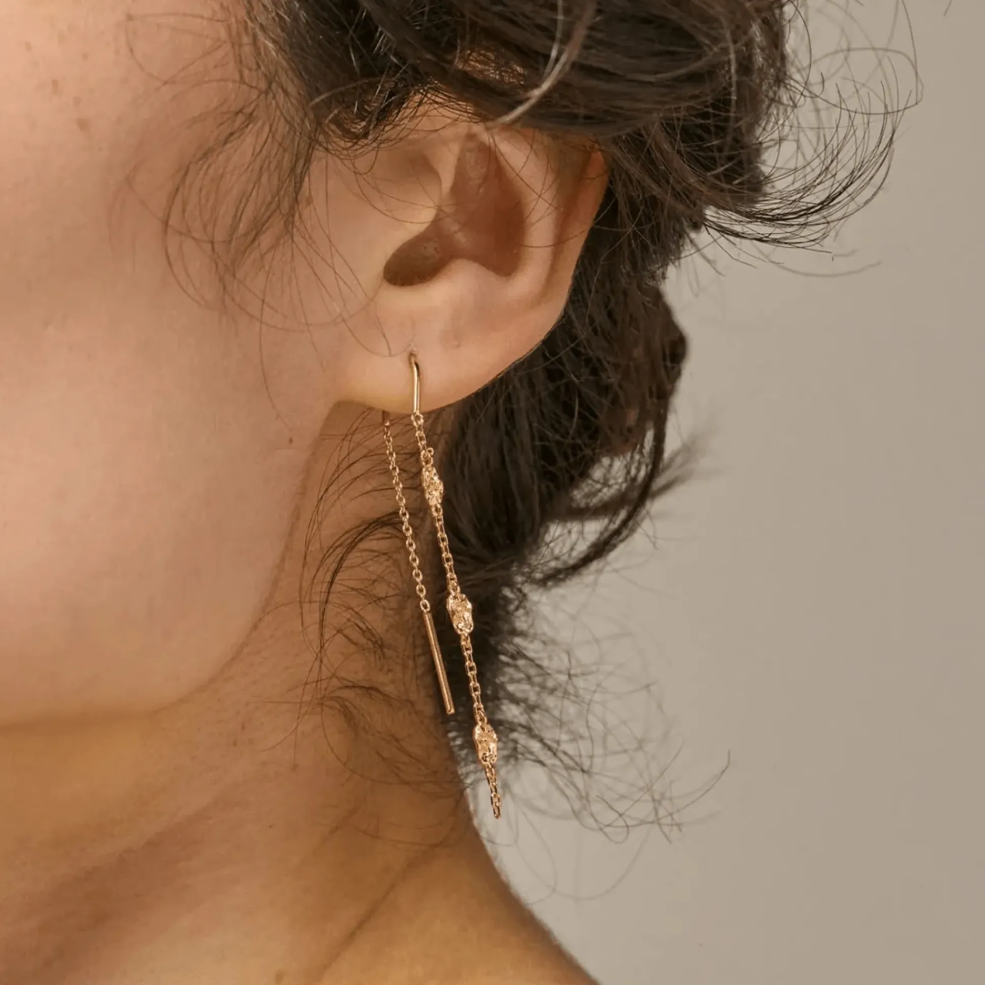 Enamel Kia Earrings - Forgyldte Kædeøreringe - E369GM